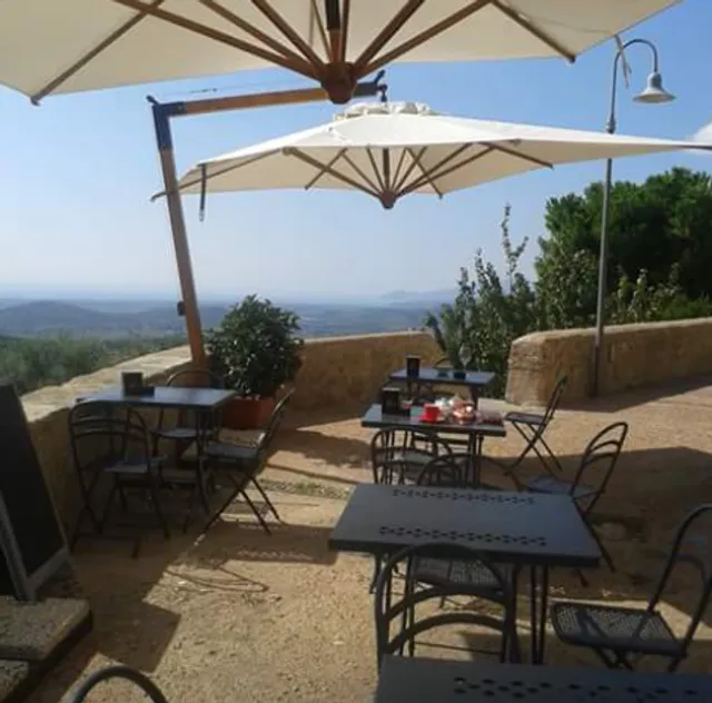 Osteria bar magenta 7