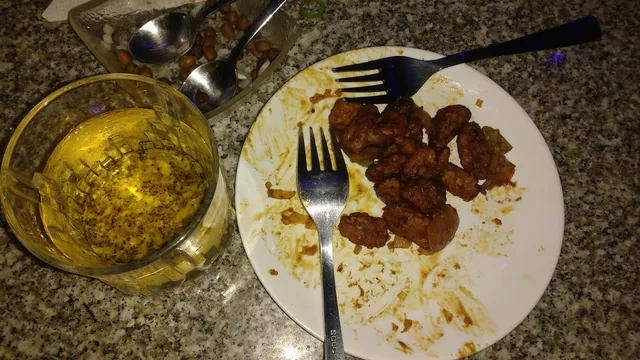 Saluja Bar And Restaurant