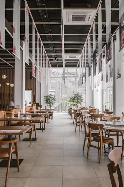 Royal Dynasty Restaurant