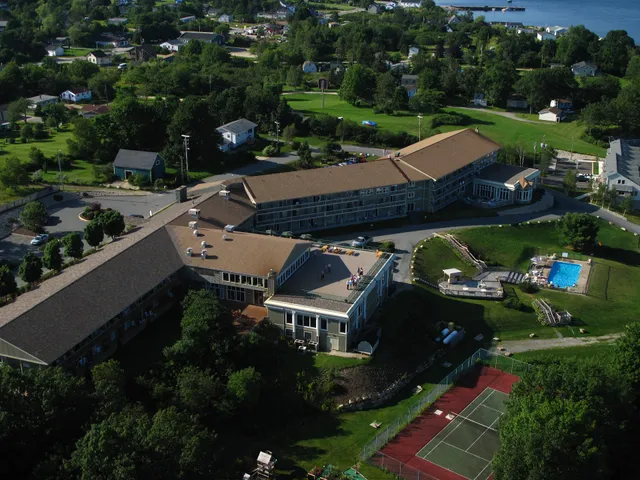 Oak Island Resort & Conference Centre