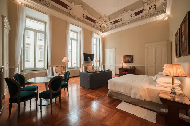 Royal Palace Luxury Suites