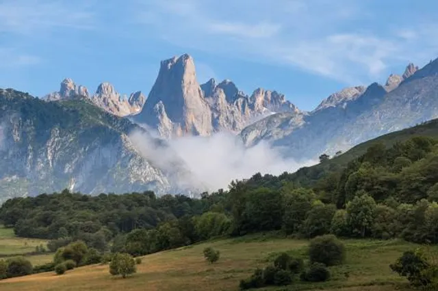 Mirador del Naranjo de Bulnes (Picu Urriellu)
