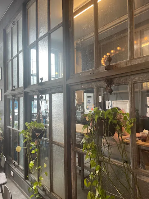 Joe Coffee Company: Roastery Cafe