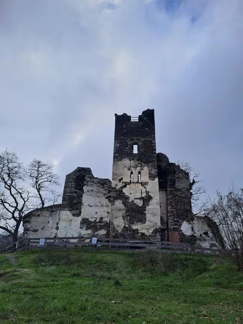 Ruine der Liebfrauenkirche / Wolfer Kloster
