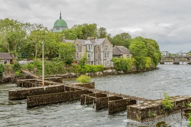 Eglinton Canal Sea Lock
