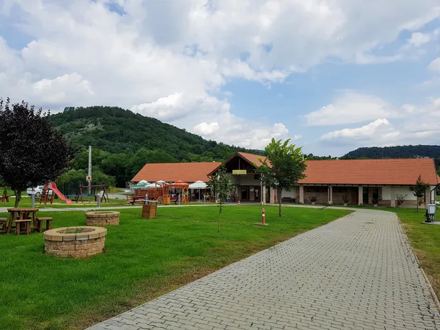 Suba-lyuk Múzeum és Látogatóközpont - Cserépfalu