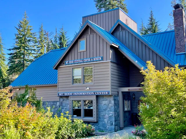 Mt Hood Cultural Center & Museum