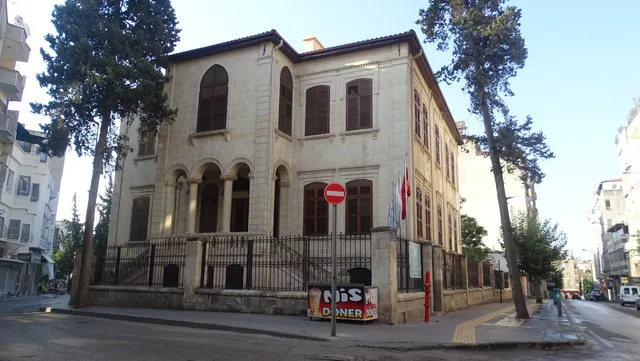 Neşet Efendi Konağı