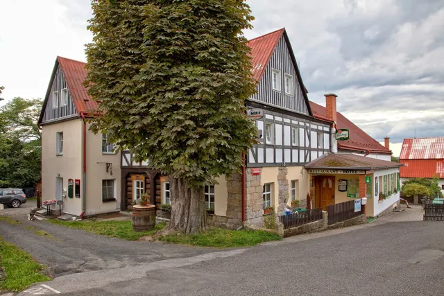 The Green Tree Hotel