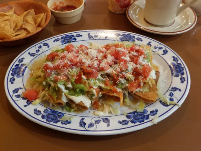 El Grullo Restaurant