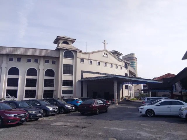 Catholic Church of The Holy Family (1899)