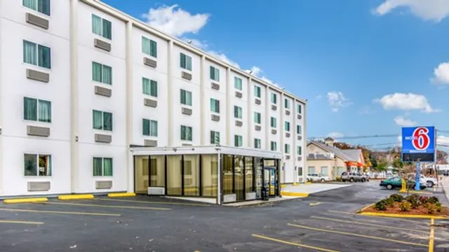 Motel 6 Framingham, MA - Boston West