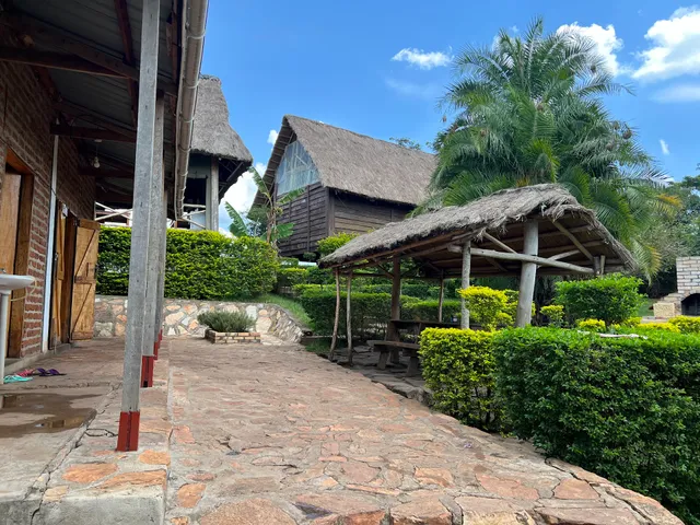 Mwamba Kelele Lodge