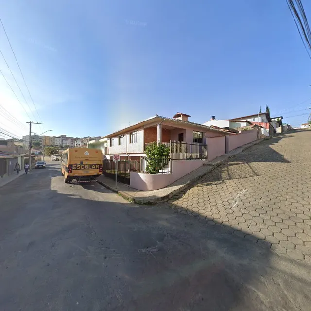 RAIZ DE MINAS / MUZAK BAR