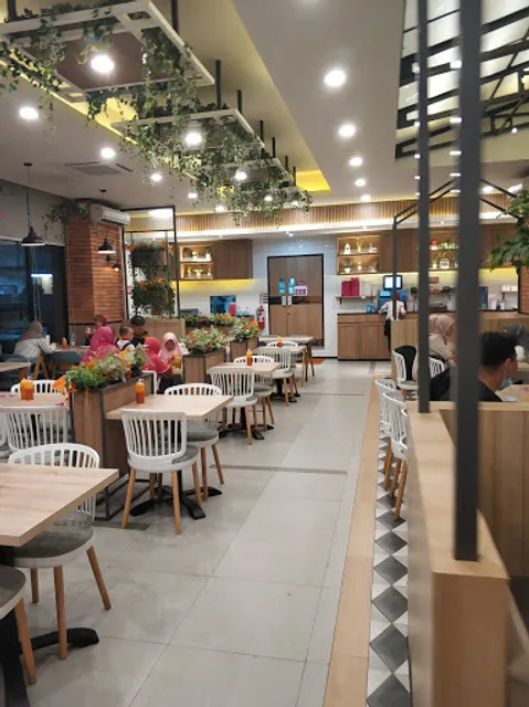 Solaria - Grand Wisata Bekasi