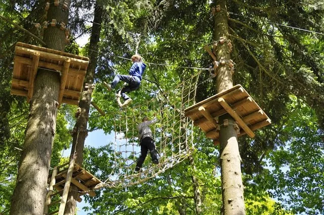 N'CO PARK -accrobranche-tyroliennes-parc de loisirs-parc aventure-laser game-sentier pieds nus