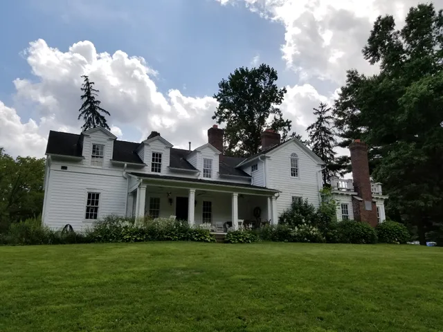 Farnam Manor Museum