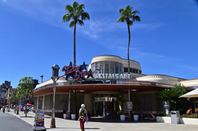 Studio Stars Restaurant