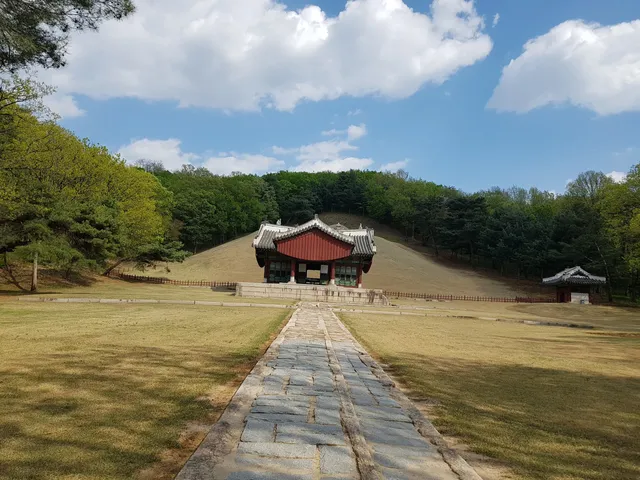 Hongneung Royal Tomb, Goyang