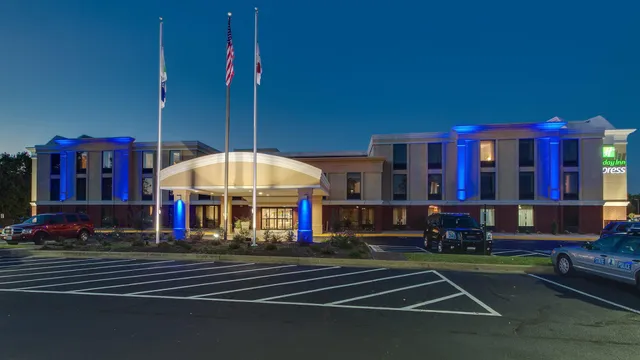 Holiday Inn Express Richmond E - Midlothian Trnpke by IHG