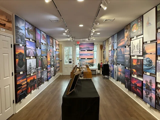 Jeremy Noyes Gallery LLC