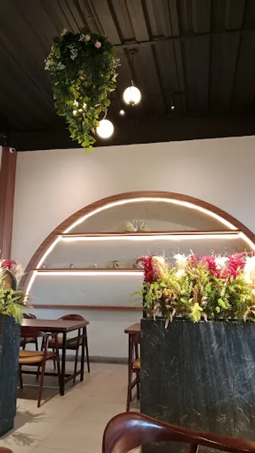 Waroeng Bebek Goreng H. Slamet (Asli) Regensi 2 Permata Tangerang