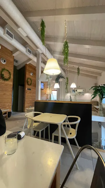 LA VENTANA DE LOS CLAVELES