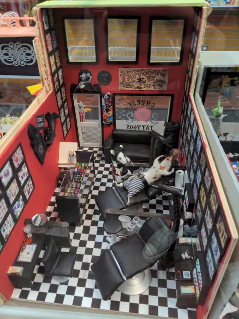 The Wacky Taxidermy and Miniatures Museum