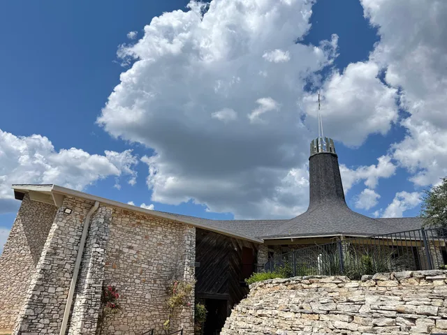 St. Luke's on the Lake Episcopal Church