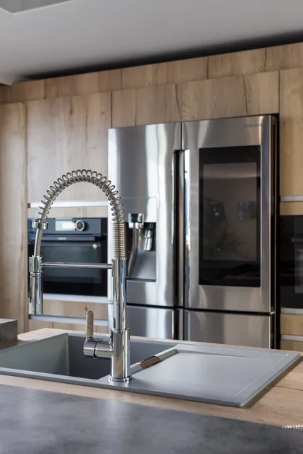 Raison Home - Vincent THOMAS - Concepteur Agenceur de cuisines et rangements sur-mesure