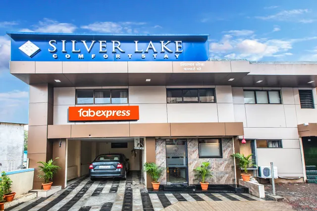 FabExpress Silver Lake Near Mumbai Airport By Fab