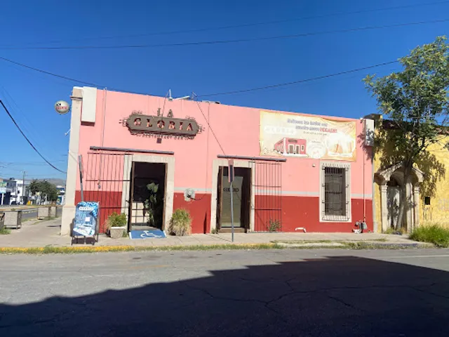 La Gloria, Restaurant Bar