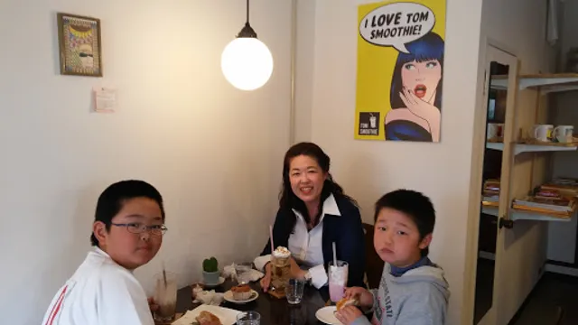 トムスムージー