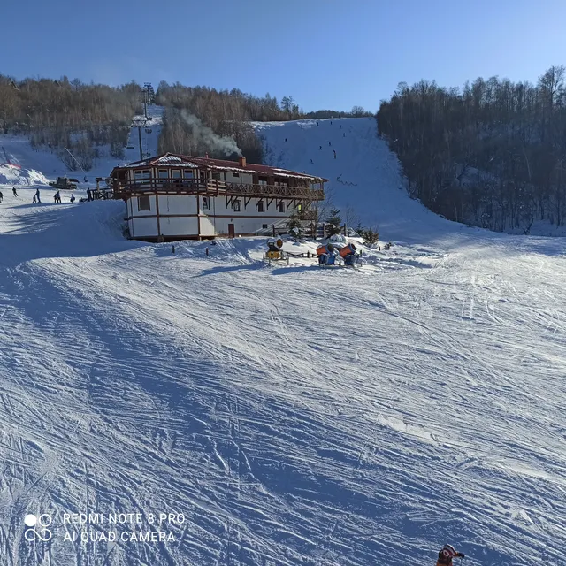 Hirsʹkolyzhnyy Kompleks "Krasiya"