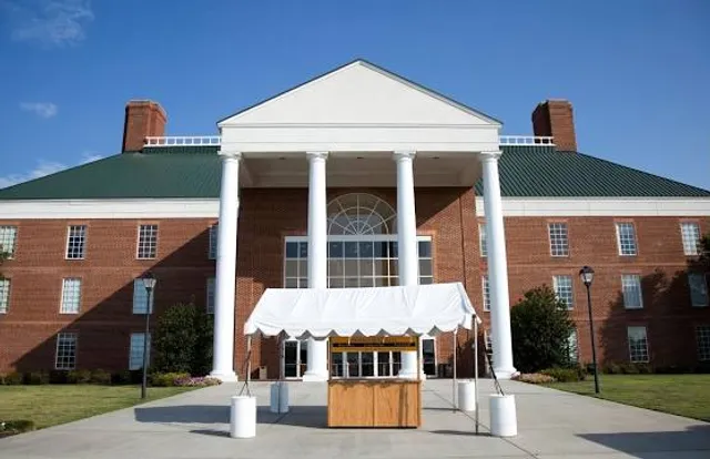 Colonial Downs Racetrack