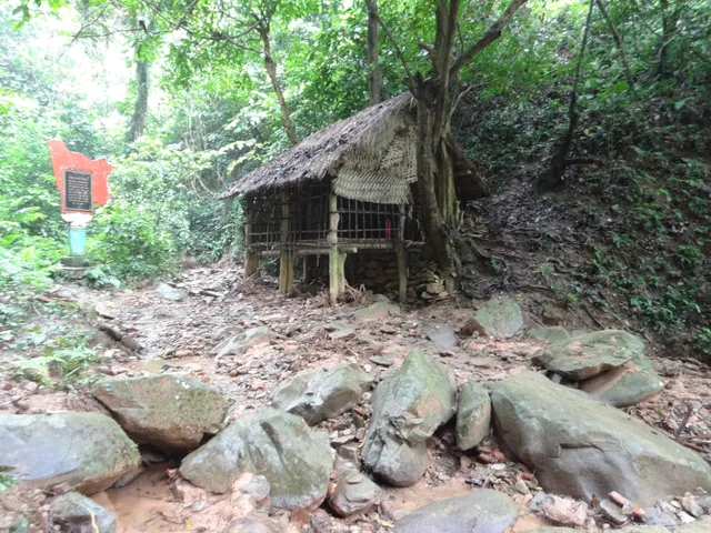 Khuoi Nam Hut