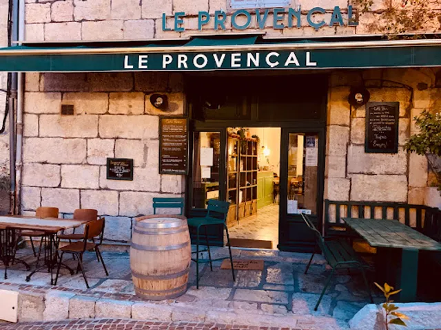 Le Provençal Fayence - Cuisine d’ici et surtout d'ailleurs