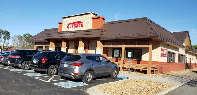 Huguenot Village Shopping Center