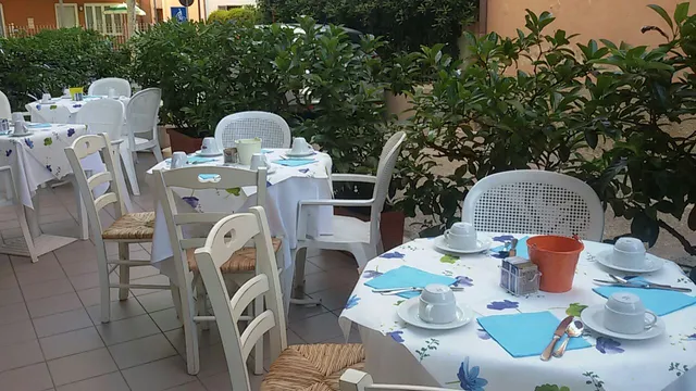 B&B Tres Jolie Hotel