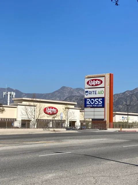 Sunhill Shopping Center