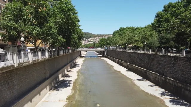 Viewpoint along the river looking left