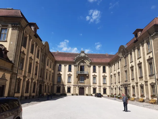 Greifvogel- und Eulenpark Wilder Wald GmbH