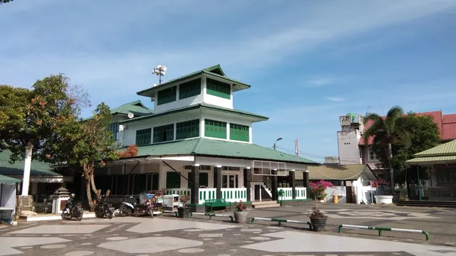 Teungku di Anjong Mosque