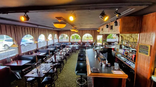 Gregory's Steak & Seafood Grille & Upstairs Comedy Club