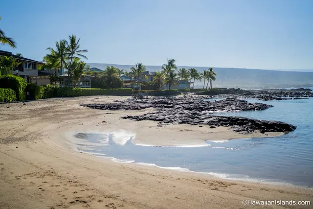 Keiki Beach Queen's Bath