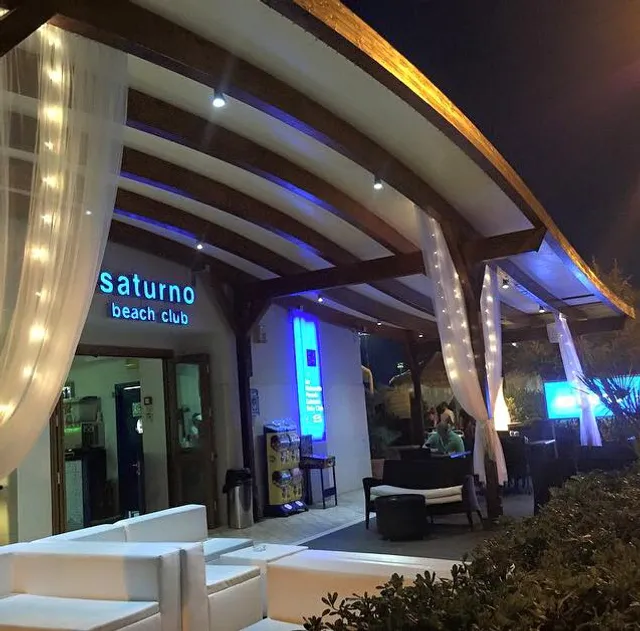 Saturno Beach Club