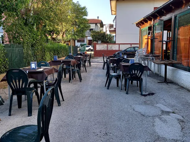 Brady's Food Irish Pub