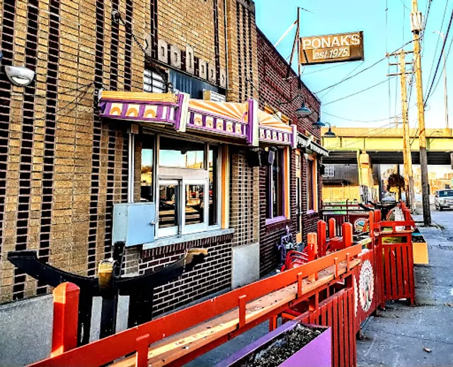 Ponak's Mexican Kitchen & Bar