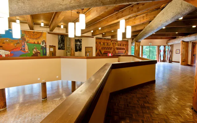 Daybreak Star Indian Cultural Center