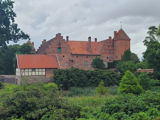 Vegeholm Castle